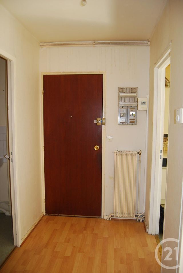 Appartement F2 à louer - 2 pièces - 49.92 m2 - BERNAY - 27 - HAUTE-NORMANDIE - Century 21 Soluce Habitat Appartement F2 à louer - 2 pièces - 49.92 m2 - BERNAY - 27 - HAUTE-NORMANDIE - Century 21 Soluce Habitat