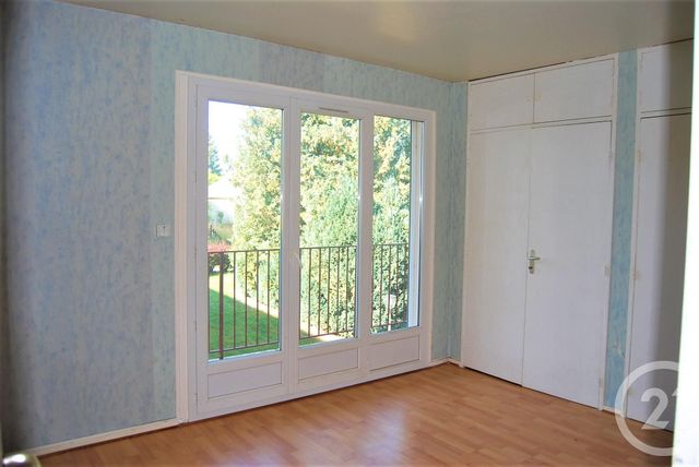 Appartement F2 à louer - 2 pièces - 49.92 m2 - BERNAY - 27 - HAUTE-NORMANDIE - Century 21 Soluce Habitat Appartement F2 à louer - 2 pièces - 49.92 m2 - BERNAY - 27 - HAUTE-NORMANDIE - Century 21 Soluce Habitat