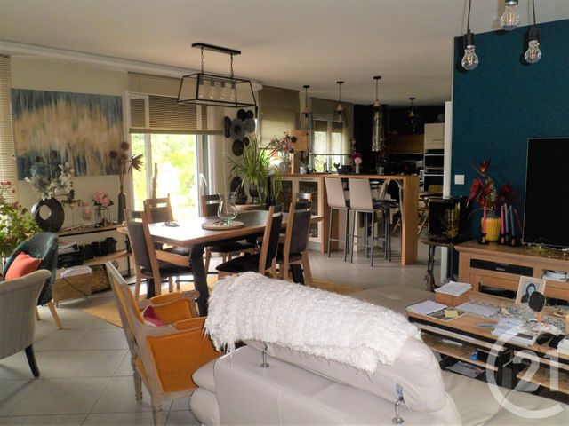 Afficher la photo en grand maison à vendre - 6 pièces - 153.0 m2 - SERQUIGNY - 27 - HAUTE-NORMANDIE - Century 21 Soluce Habitat