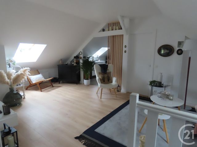  - BERNAY - 