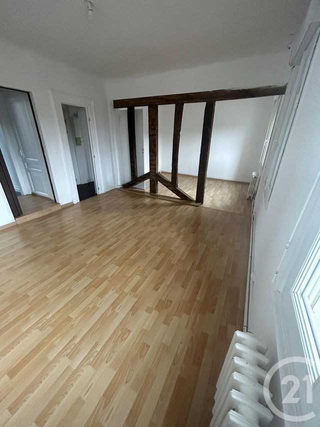 Appartement F3 à louer - 3 pièces - 76.15 m2 - LE NEUBOURG - 27 - HAUTE-NORMANDIE - Century 21 Soluce Habitat