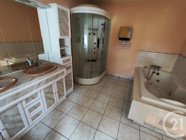 Afficher la photo en grand maison à vendre - 24 pièces - 630.0 m2 - BEAUMONT LE ROGER - 27 - HAUTE-NORMANDIE - Century 21 Soluce Habitat