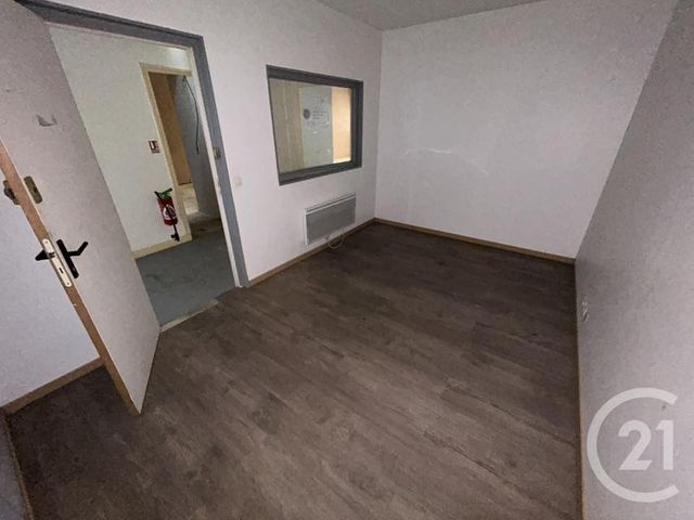 maison à louer - 5 pièces - 247.0 m2 - ORBEC - 14 - BASSE-NORMANDIE - Century 21 Soluce Habitat