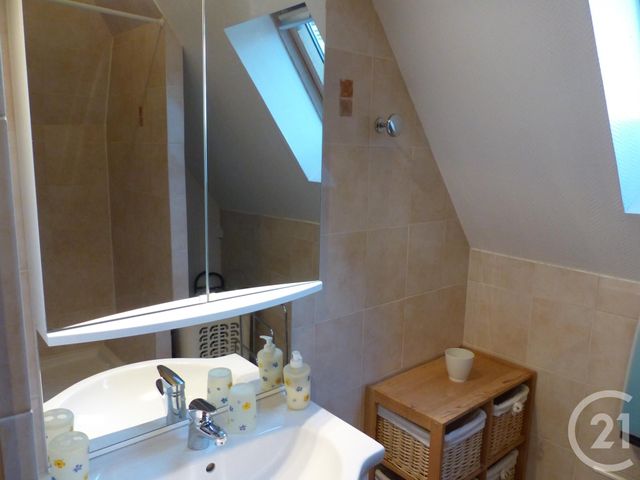 Appartement à louer - 2 pièces - 30.0 m2 - MENNEVAL - 27 - HAUTE-NORMANDIE - Century 21 Soluce Habitat