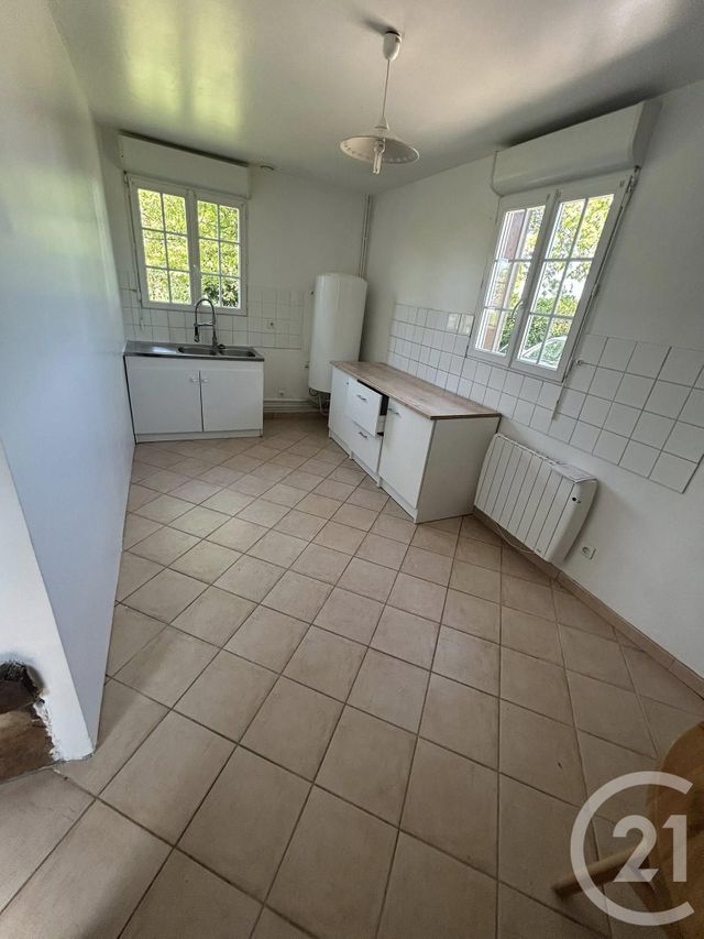 maison à louer - 3 pièces - 81.0 m2 - TREIS SANTS EN OUCHE - 27 - HAUTE-NORMANDIE - Century 21 Soluce Habitat