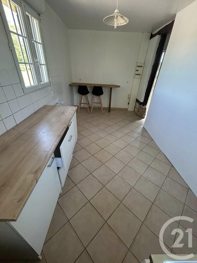 maison à louer - 3 pièces - 81.0 m2 - TREIS SANTS EN OUCHE - 27 - HAUTE-NORMANDIE - Century 21 Soluce Habitat