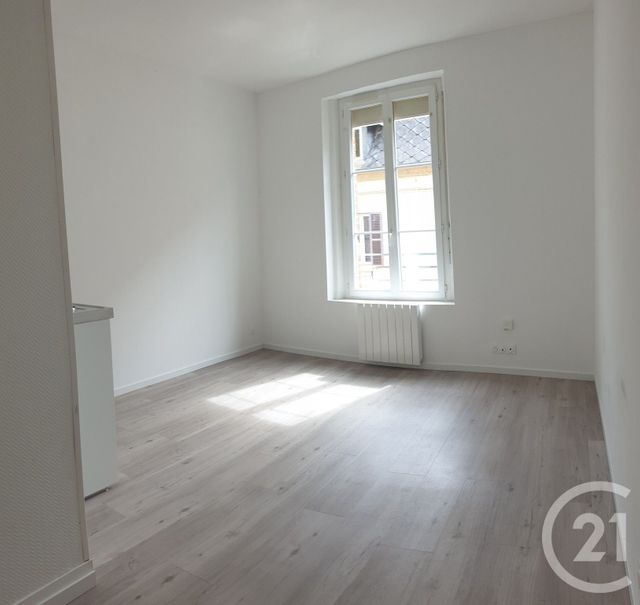 Appartement F2 à louer - 2 pièces - 28.0 m2 - BERNAY - 27 - HAUTE-NORMANDIE - Century 21 Soluce Habitat