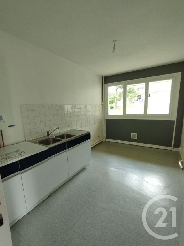 Appartement F2 à louer - 2 pièces - 49.92 m2 - BERNAY - 27 - HAUTE-NORMANDIE - Century 21 Soluce Habitat