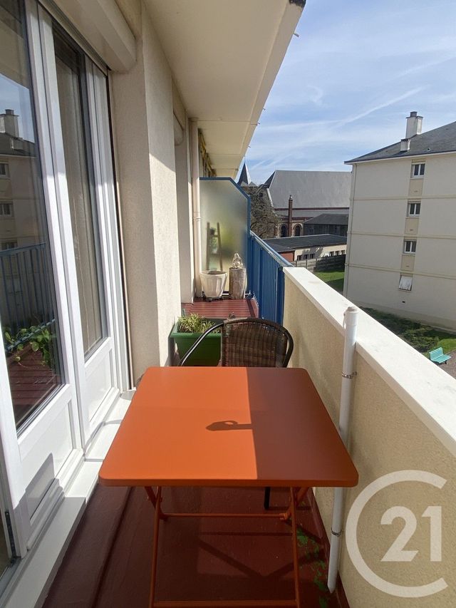 Appartement F3 à vendre - 3 pièces - 67.76 m2 - BERNAY - 27 - HAUTE-NORMANDIE - Century 21 Soluce Habitat