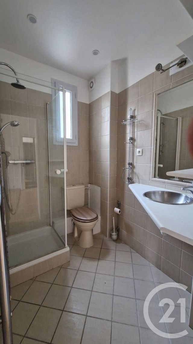 Appartement Studio à vendre - 2 pièces - 50.0 m2 - PUTEAUX - 92 - ILE-DE-FRANCE - Century 21 Soluce Habitat
