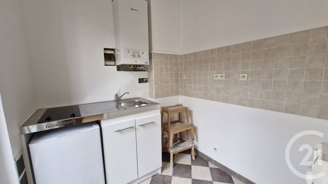 Appartement Studio à vendre - 2 pièces - 50.0 m2 - PUTEAUX - 92 - ILE-DE-FRANCE - Century 21 Soluce Habitat
