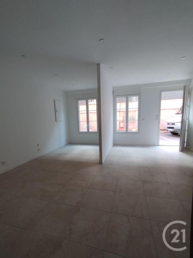 Appartement T1 à louer - 1 pièce - 32.18 m2 - BERNAY - 27 - HAUTE-NORMANDIE - Century 21 Soluce Habitat
