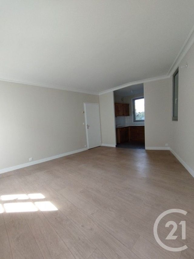Appartement F2 à louer - 2 pièces - 54.83 m2 - BERNAY - 27 - HAUTE-NORMANDIE - Century 21 Soluce Habitat