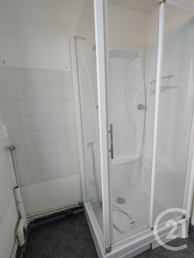 Appartement F2 à louer - 2 pièces - 54.83 m2 - BERNAY - 27 - HAUTE-NORMANDIE - Century 21 Soluce Habitat