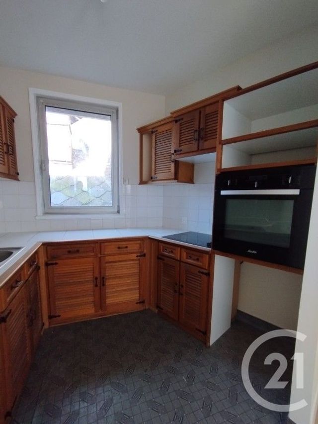Appartement F2 à louer - 2 pièces - 54.83 m2 - BERNAY - 27 - HAUTE-NORMANDIE - Century 21 Soluce Habitat