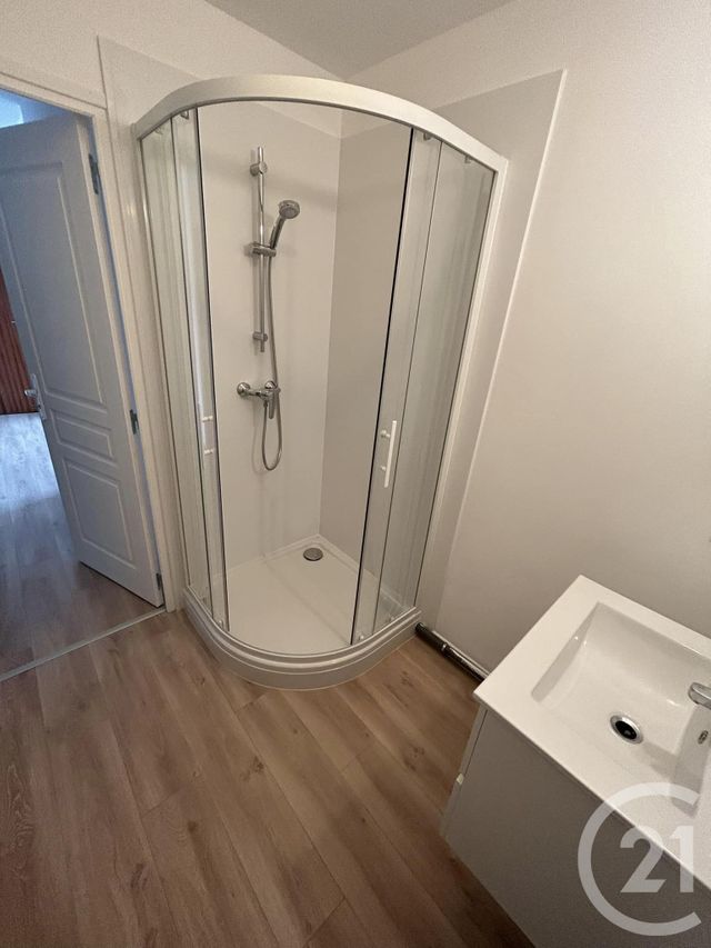 Appartement F4 à louer - 3 pièces - 58.53 m2 - BERNAY - 27 - HAUTE-NORMANDIE - Century 21 Soluce Habitat