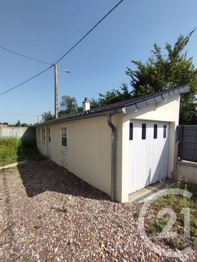 maison à louer - 8 pièces - 122.7 m2 - BEAUMONT LE ROGER - 27 - HAUTE-NORMANDIE - Century 21 Soluce Habitat