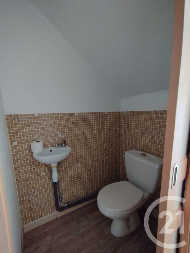 maison à louer - 8 pièces - 122.7 m2 - BEAUMONT LE ROGER - 27 - HAUTE-NORMANDIE - Century 21 Soluce Habitat