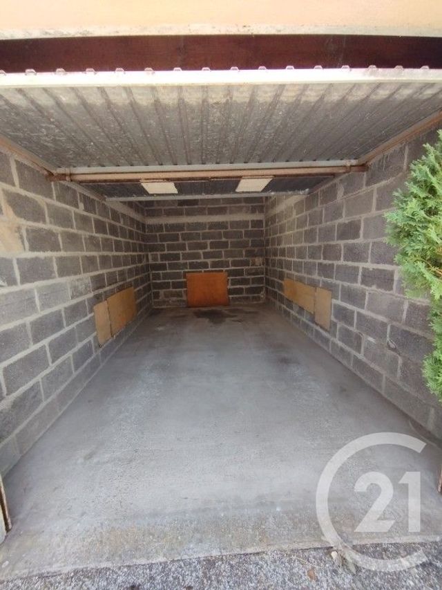 parking à louer - 13.0 m2 - BERNAY - 27 - HAUTE-NORMANDIE - Century 21 Soluce Habitat