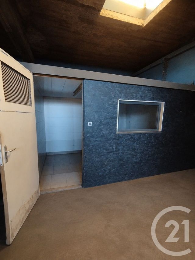 parking à louer - 246.0 m2 - BEAUMONT LE ROGER - 27 - HAUTE-NORMANDIE - Century 21 Soluce Habitat