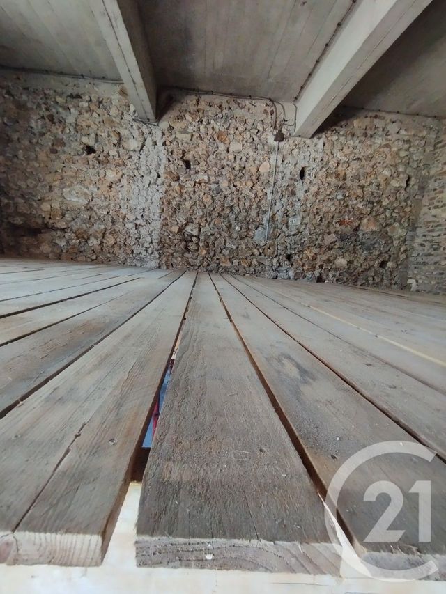 parking à louer - 54.0 m2 - BEAUMONT LE ROGER - 27 - HAUTE-NORMANDIE - Century 21 Soluce Habitat