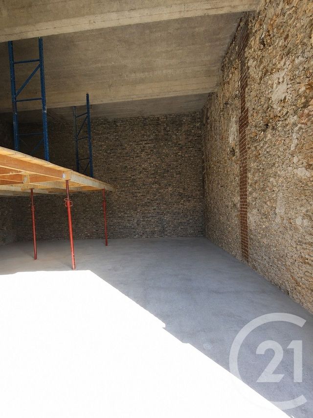parking à louer - 54.0 m2 - BEAUMONT LE ROGER - 27 - HAUTE-NORMANDIE - Century 21 Soluce Habitat