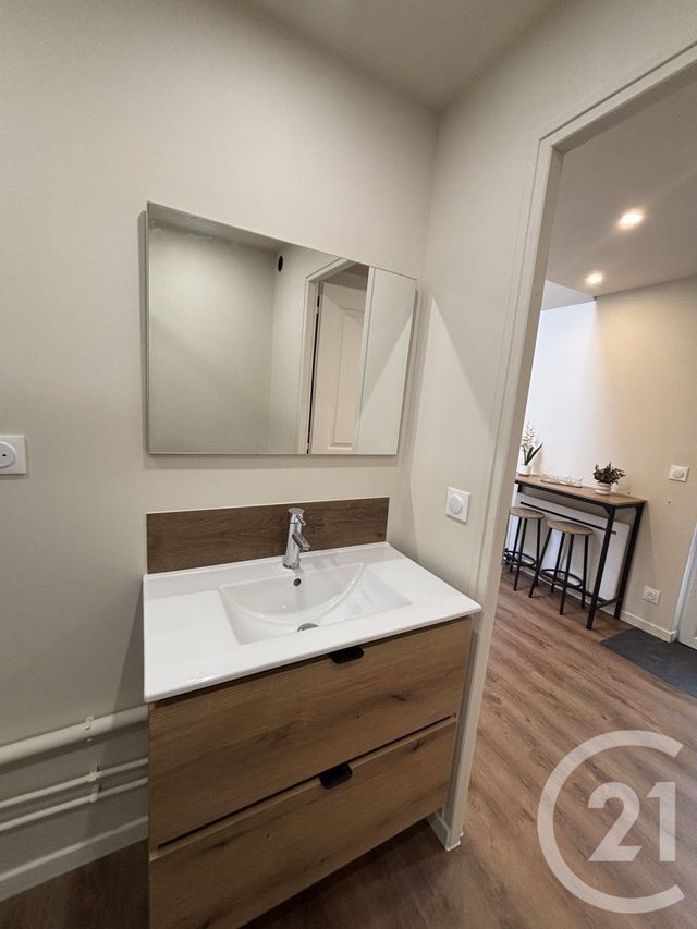 Appartement Studio à louer - 1 pièce - 16.49 m2 - BRIONNE - 27 - HAUTE-NORMANDIE - Century 21 Soluce Habitat